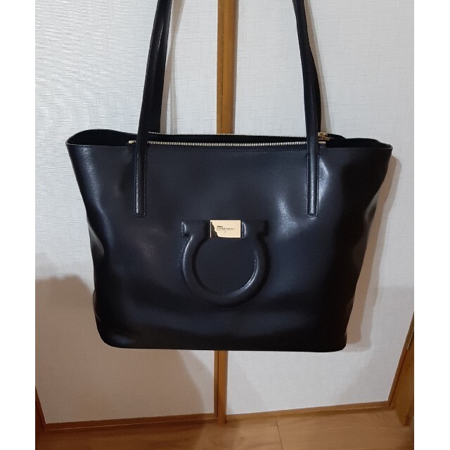 開店記念セール!】 Salvatore フェラガモトートバッグ - Ferragamo