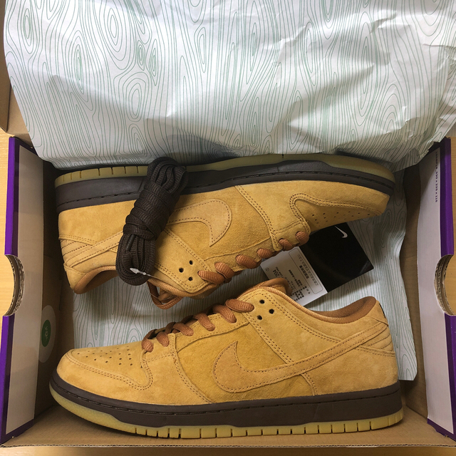 NIKE(ナイキ)のNIKE SB DUNK LOW PRO ”WHEAT MOCHA” メンズの靴/シューズ(スニーカー)の商品写真