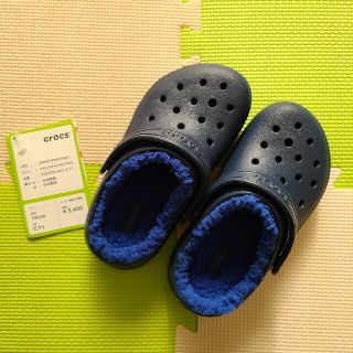 クロックス(crocs)の【kenyaco様専用】新品☆クロックス ボアサンダル18cm(サンダル)