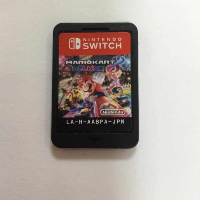 Nintendo Switch(ニンテンドースイッチ)のswitchスイッチ　ニンテンドーマリオカートデラックス8 エンタメ/ホビーのゲームソフト/ゲーム機本体(家庭用ゲームソフト)の商品写真