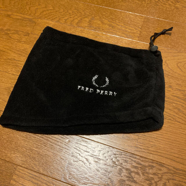 FRED PERRY(フレッドペリー)のメンズノンノ フレッドペリー フリースネックウォーマー メンズのファッション小物(ネックウォーマー)の商品写真