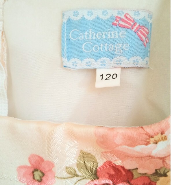 Catherine Cottage(キャサリンコテージ)の【めいこ様専用】子供用ドレス120ｷｬｻﾘﾝｺﾃｰｼﾞ　花柄ピンク キッズ/ベビー/マタニティのキッズ服女の子用(90cm~)(ドレス/フォーマル)の商品写真