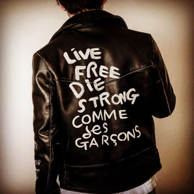 COMME des GARCONS(コムデギャルソン)のCOMME des GARCONS × Lewis Leathers ライダース メンズのジャケット/アウター(ライダースジャケット)の商品写真