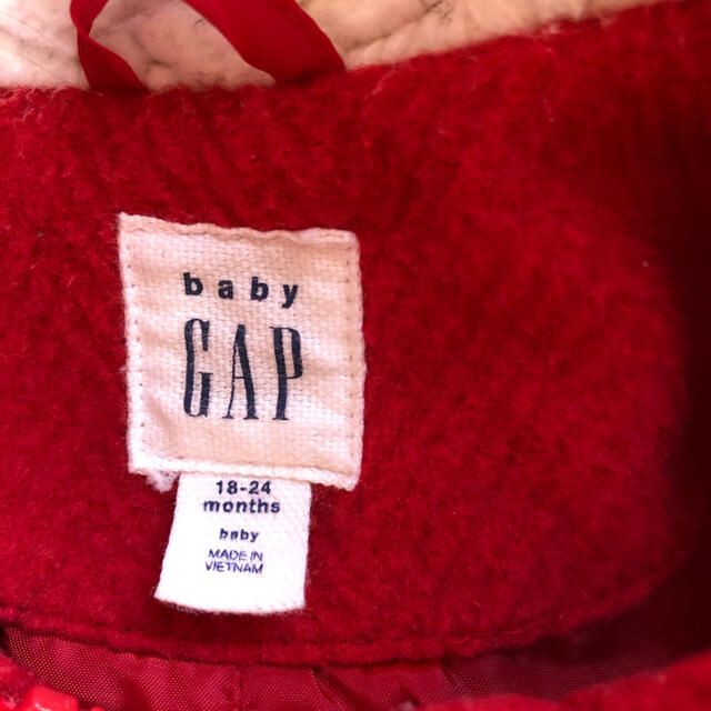 babyGAP(ベビーギャップ)の1/10までお正月価格！ GAP ダッフルコート アウター キッズ/ベビー/マタニティのベビー服(~85cm)(ジャケット/コート)の商品写真