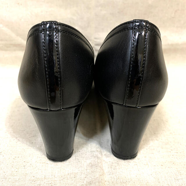 DIANA(ダイアナ)のダイアナパンプス　黒　23 ㎝ レディースの靴/シューズ(ハイヒール/パンプス)の商品写真
