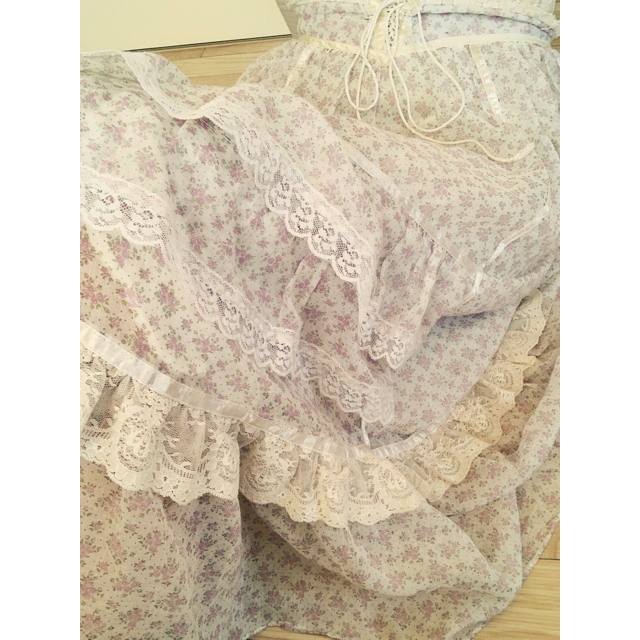 GUNNE SAX(ガニーサックス)のGUNNE SAX Flower lace skirt✳︎ レディースのスカート(ひざ丈スカート)の商品写真