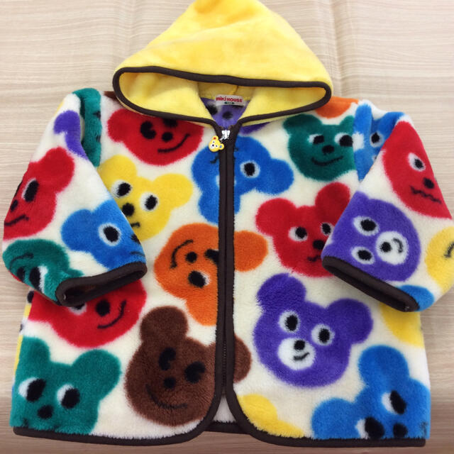 mikihouse(ミキハウス)のmikihouse クマプリントパーカー 100cm 02MN1207327 キッズ/ベビー/マタニティのキッズ服男の子用(90cm~)(ジャケット/上着)の商品写真