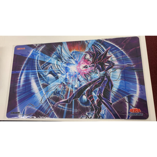 遊戯王の日 限定プレイマット ブラックマジシャン&青眼の白龍 遊戯王の日 限定プレイマット ブラックマジシャン&青眼の白龍
