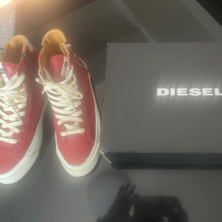 ディーゼル(DIESEL)の⭐️ディーゼル　赤のハイカットスニーカー❗️(スニーカー)