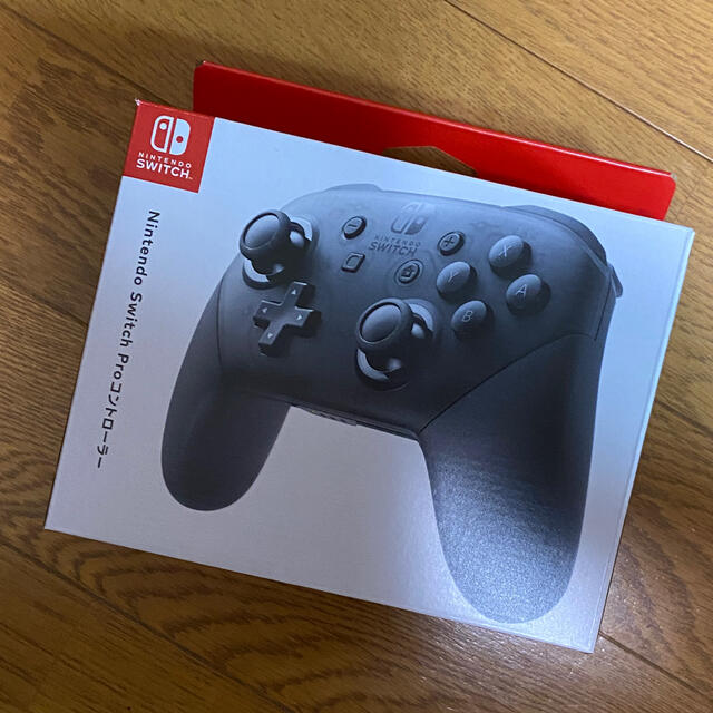 Nintendo Switch(ニンテンドースイッチ)の新品　未開封　未使用　Nintendo Switch プロコントローラー エンタメ/ホビーのゲームソフト/ゲーム機本体(家庭用ゲーム機本体)の商品写真