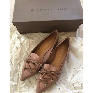 チャールズアンドキース(Charles and Keith)の♡さま専用です　美品♡チャールズアンドキース　パンプス　くすみピンク(ハイヒール/パンプス)