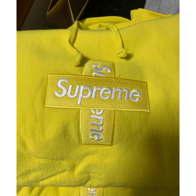 Supreme(シュプリーム)のsupreme Cross Box Logo Hooded Lemon メンズのトップス(パーカー)の商品写真