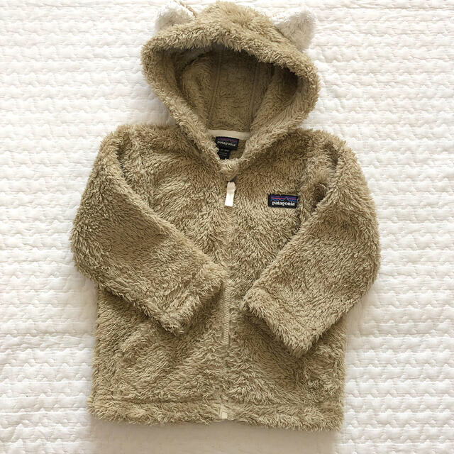 patagonia(パタゴニア)の美品☆パタゴニア　フーディーフリース12-18M キッズ/ベビー/マタニティのベビー服(~85cm)(ジャケット/コート)の商品写真