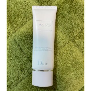 ディオール(Dior)の【新品未使用】ミスディオール　ハンドクリーム　50ml(ハンドクリーム)