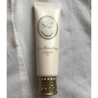 レメルヴェイユーズラデュレ(Les Merveilleuses LADUREE)のレ・メルヴェイユーズ　ラデュレ　モイスチュアライジング　メイクアップ　ベース(化粧下地)