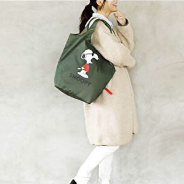 SNOOPY(スヌーピー)のレタスクラブ　12月　増刊号　付録　スヌーピー  でかエコバッグ レディースのバッグ(エコバッグ)の商品写真