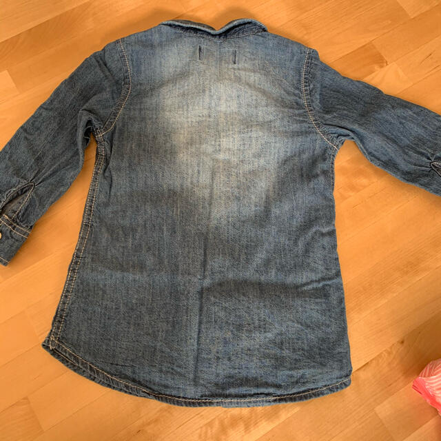 デニムシャツ　デニムワンピース　80 キッズ/ベビー/マタニティのベビー服(~85cm)(シャツ/カットソー)の商品写真