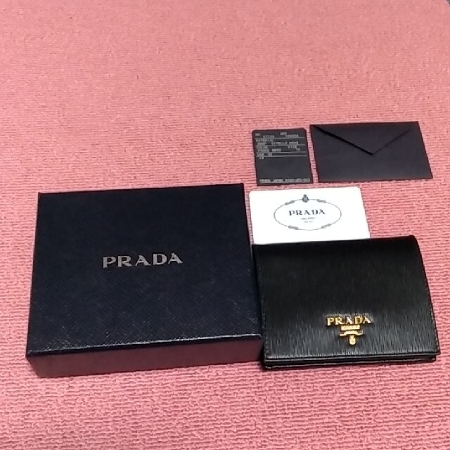 Prada あゆちんさま専用 プラダ 折り財布 ミニウォレット ミニ財布の通販 By Fami Shop プラダならラクマ Prada あゆちんさま専用 プラダ 折り財布 ミニウォレット ミニ財布の通販 By Fami Shop プラダならラクマ
