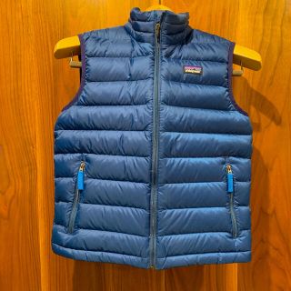 パタゴニア(patagonia)のパタゴニア　ダウンベスト　ボーイズMサイズ(ジャケット/上着)