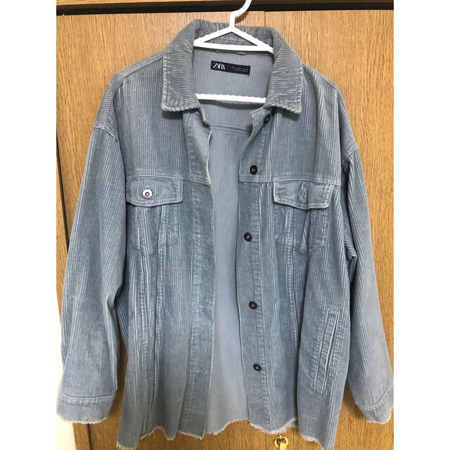 ZARA(ザラ)のZARA コーデュロイジャケット　Lサイズ　水色　ブルー レディースのジャケット/アウター(ミリタリージャケット)の商品写真