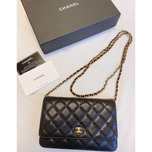 レディースCHANEL シャネル　チェーンウォレット