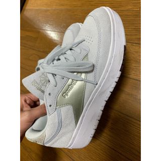 リーボック(Reebok)のリーボック　スニーカー　シルバー(スニーカー)