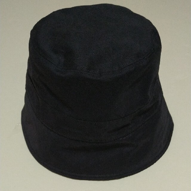 COS(コス)のCOS　バケットハット ネイビー メンズの帽子(ハット)の商品写真