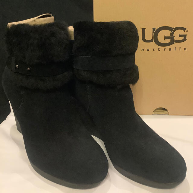 試し履きのみ！UGG アグ ブーツ  限定お値下げ！ ANTONIA 美品