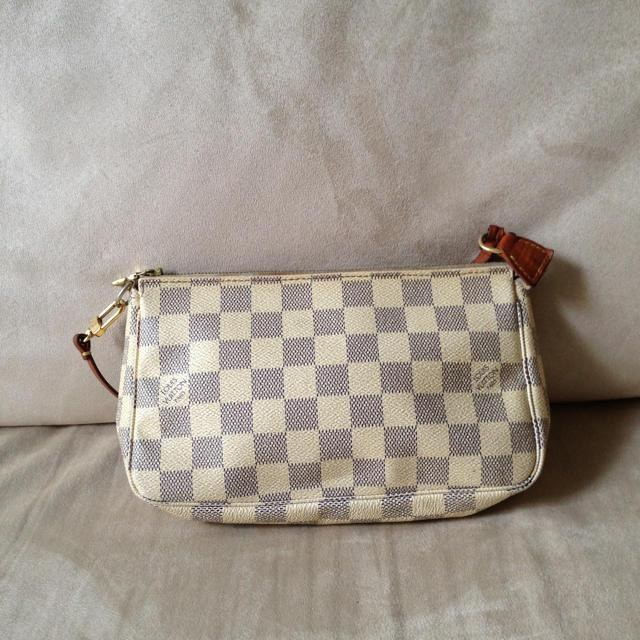 LOUIS VUITTON - ルイ・ヴィトン アズールポーチ