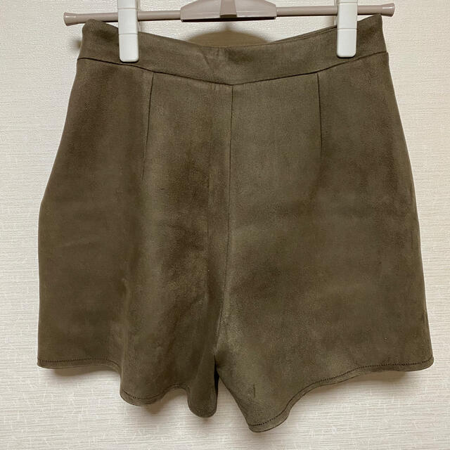 Zara カーキ ショートパンツ ハーフパンツ スエード ショーパンの通販 By 複数購入で割引きします ザラならラクマ Zara カーキ ショートパンツ ハーフパンツ スエード ショーパンの通販 By 複数購入で割引きします ザラならラクマ