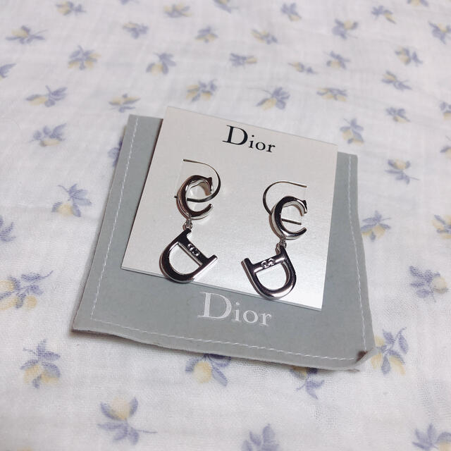 Dior(ディオール)のDior❤︎ピアス　む様⭐︎ レディースのアクセサリー(ピアス)の商品写真