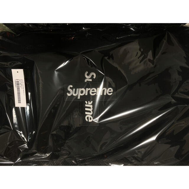 Supreme(シュプリーム)のSupreme Cross Box Logo シュプリーム 黒M メンズのトップス(パーカー)の商品写真