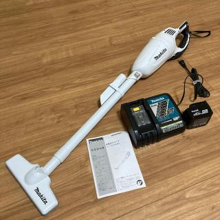 マキタ(Makita)のマキタ 掃除機　コードレスクリーナー　充電器　バッテリー　セット(掃除機)