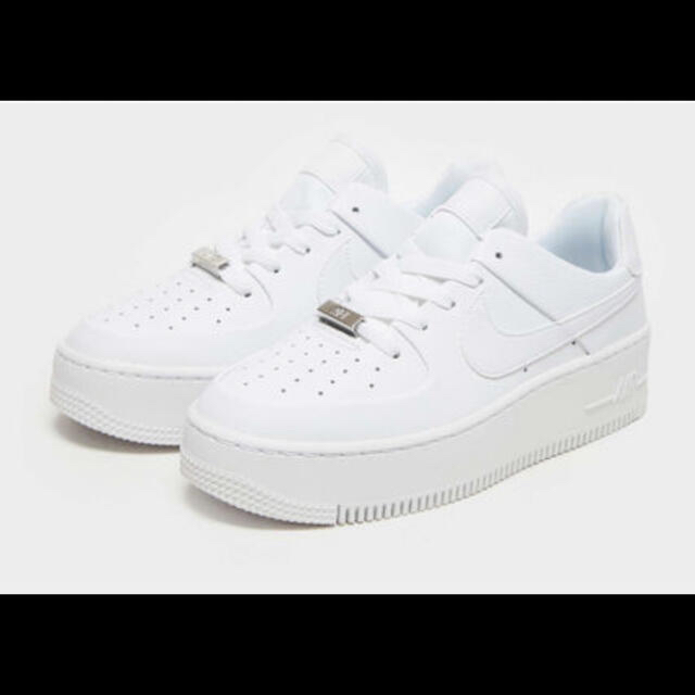 厚底★大人気のホワイト　NIKE Air Force 1Stage low