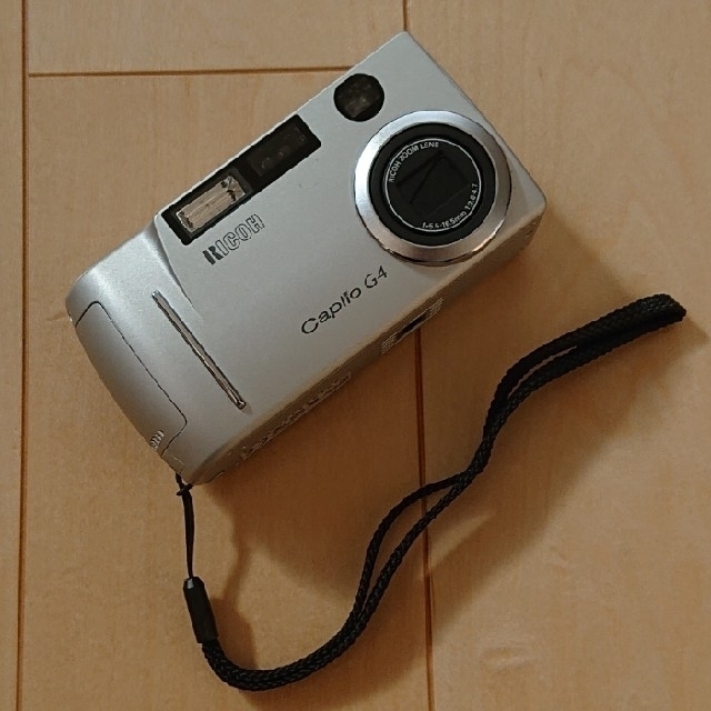 リコーRICOH デジタルカメラ Caplio G4 シルバー