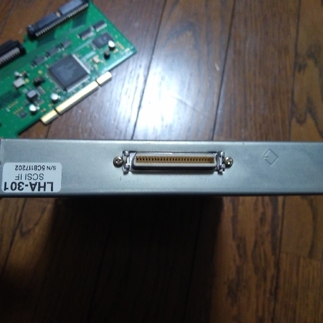 SCSIインタフェースボード2枚セット スマホ/家電/カメラのPC/タブレット(PCパーツ)の商品写真