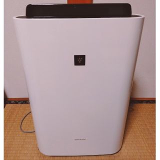 シャープ(SHARP)のSHARP プラズマクラスター 加湿空気清浄機  KC-D50-W(空気清浄器)