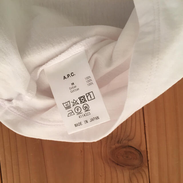 A.P.C Tシャツの通販 by はな's shop｜アーペーセーならラクマ - APC お得超歓迎