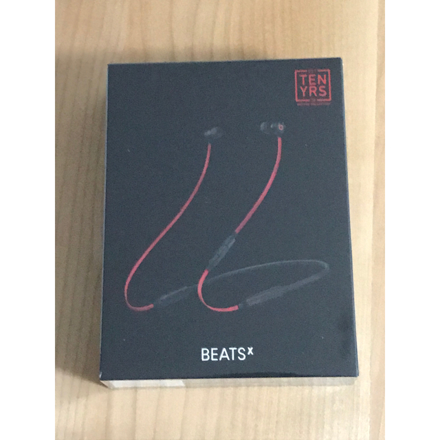 Beats by Dr Dre(ビーツバイドクタードレ)のbeats x 2020 年 10月 製 ブラック レッド 新品 レジスタンス スマホ/家電/カメラのオーディオ機器(ヘッドフォン/イヤフォン)の商品写真