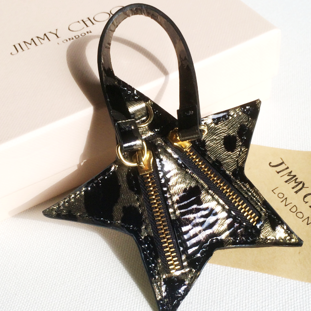 JIMMY CHOO(ジミーチュウ)の未使用★ハンドル付き星型コインケース レディースのファッション小物(コインケース)の商品写真