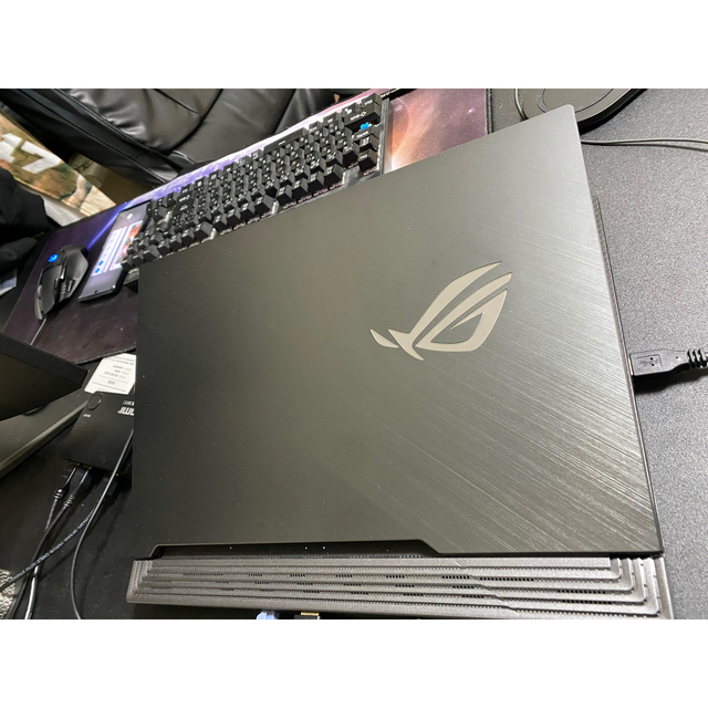 ASUS(エイスース)のasus strix rog i7 ram16GB rtx2060 スマホ/家電/カメラのPC/タブレット(ノートPC)の商品写真