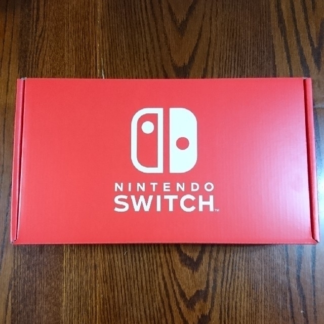 Nintendo Switch(ニンテンドースイッチ)のSwitch 新品 未使用 保証 ショップ限定色 ネオンパープル ネオンピンク エンタメ/ホビーのゲームソフト/ゲーム機本体(家庭用ゲーム機本体)の商品写真