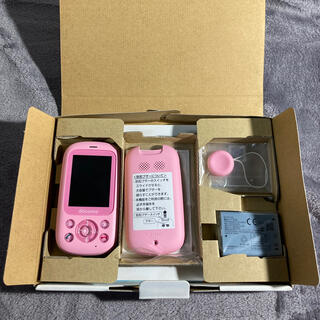 フジツウ(富士通)のdocomo F-03J ピンク(携帯電話本体)
