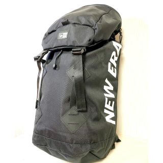 ニューエラー(NEW ERA)のニューエラ/ラックサック35l プリントロゴ　ブラック/ホワイト(バッグパック/リュック)