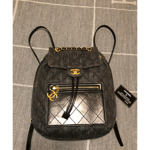 CHANEL(シャネル)の極美品　シャネル　マトラッセ  デニムxレザー　リュック／バックパック レディースのバッグ(リュック/バックパック)の商品写真