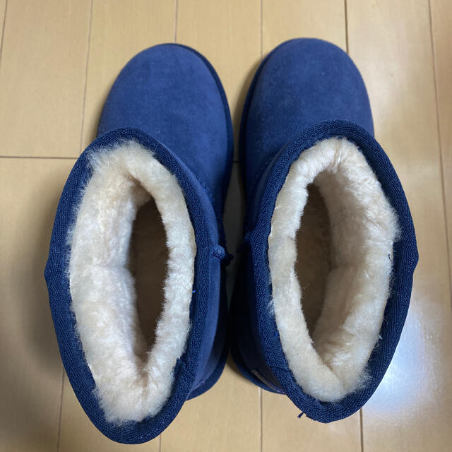 Minnetonka(ミネトンカ)のミネトンカ ムートンブーツ 青色 サイズ9 レディースの靴/シューズ(ブーツ)の商品写真