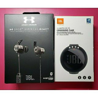 アンダーアーマー(UNDER ARMOUR)の値下げ　(新品未使用) UA × JBL ワイヤレスイヤホン+JBL充電ケース(ヘッドフォン/イヤフォン)