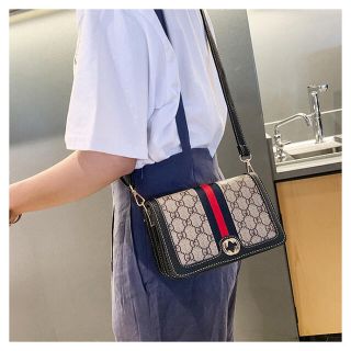 2本ベルト付き ノーブランド品 ショルダーバッグ/斜め掛けバッグ