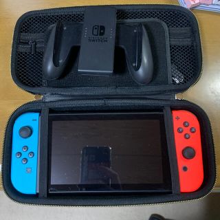 ニンテンドースイッチ(Nintendo Switch)のNintendo Switch プロコン付き(家庭用ゲーム機本体)