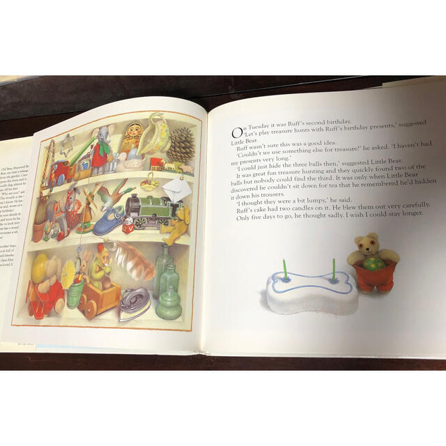 RUFFわんちゃん（まいにちがたんじょうび）英語　ハードカバー　大型本 エンタメ/ホビーの本(洋書)の商品写真
